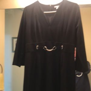 Black semi formal. Zipper in back